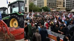 Nationwide 24-hour strike in tourism and food sector on Feb 25