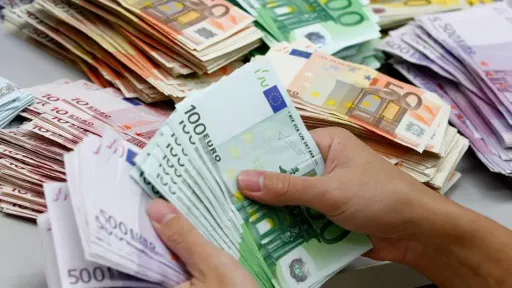 Tax authorities find doctor with €290,000 in undeclared income