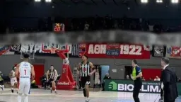 Beşiktaş targeted by racist banner from Greek fans in BKT European Cup match