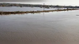 Severe flooding submerges 28,000 stremmas of farmland in Meriç, Greece