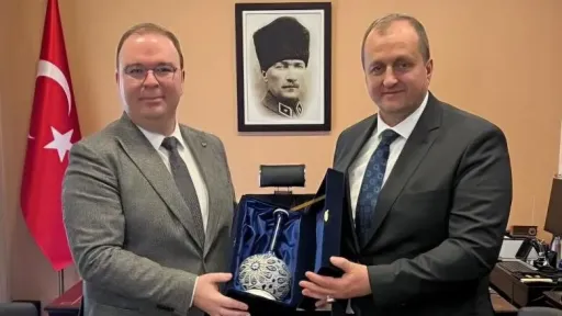 İznik Mayor Kağan Mehmet Usta pays official visit to Western Thrace