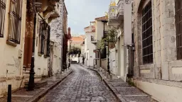 Six in 10 homes require urgent energy upgrades, report finds