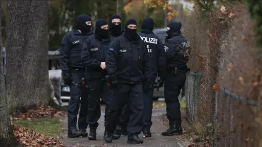 Armed man arrested in front of German co-ruling CDU party headquarters