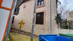 Cross symbol drawn on Hürriyet Mosque wall in İskeçe during Ramadan sparks outrage among Western Thrace Turkish Minority