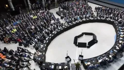 EU Commission holds 1st meeting of panel on child safety online