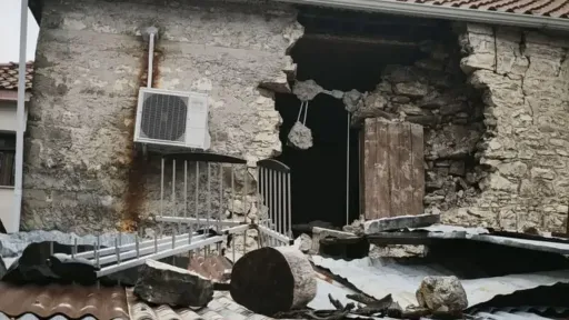 Schools, public buildings shut after Greece earthquake