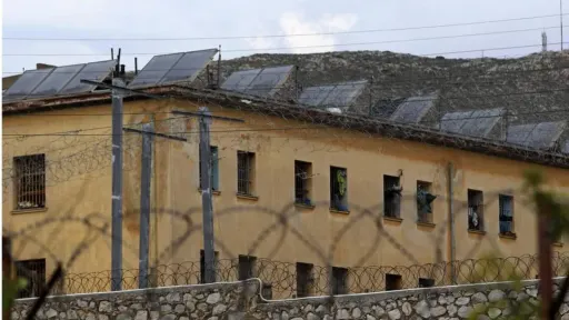 Probe after two inmates found dead in Korydallos prison