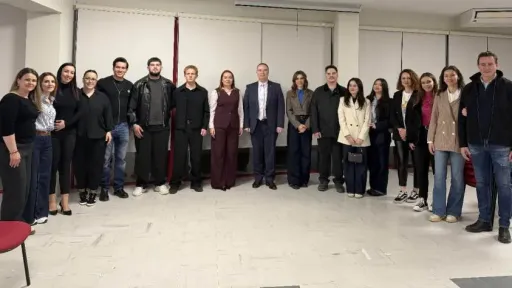 Iftar hosted by Mucize Theatre brings young people together