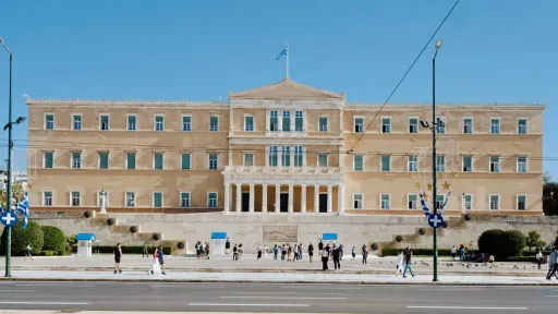 Greece drops to 52nd in Global Democracy Index