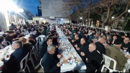 Hundreds gather for traditional iftar in Gümülcine, strengthening community bonds
