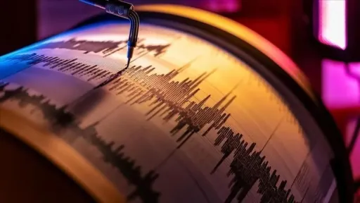 Strong quake hits eastern Indonesia, killing one and triggering brief tsunami alert