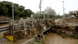 1,104 calls received by Fire Brigade due to severe weather; 752 from Attica