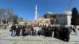 Young girls from Gümülcine explore Istanbul’s cultural and spiritual heritage