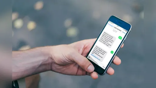 Fake “Fuel Pass III” SMS scam targets Greek citizens