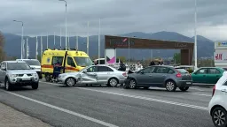 Traffic collision near Flamingo Retail Park raises safety concerns on Karaağaç (Porto Lagos) road