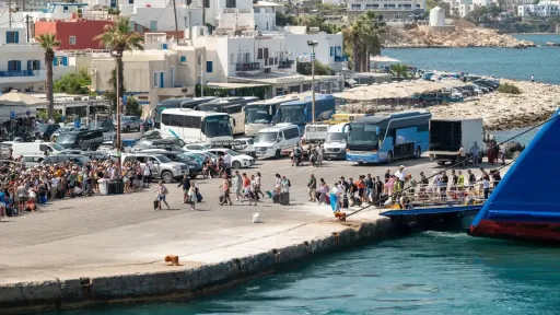 Turkish tourism surges beyond Aegean islands into Greek cities