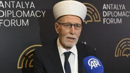 Mufti İbrahim Şerif raises minority mducation concerns at Antalya Diplomacy Forum