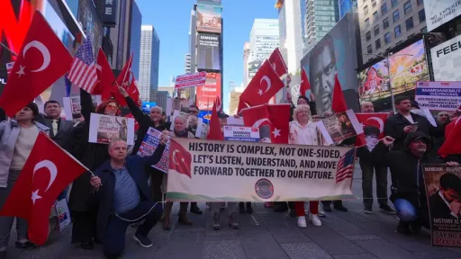 Turkish-American community protests against New York City mayor over remarks