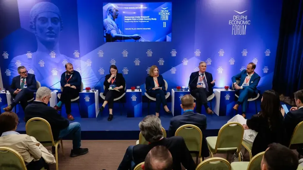 Survey finds Europeans disillusioned with democracy, but still support it