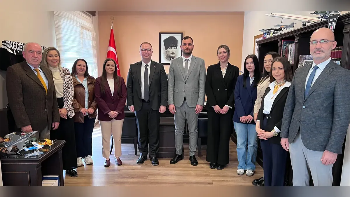 İskeçe Turkish Union (ITB) leadership visits Turkish Consul General Aykut Ünal in Gümülcine