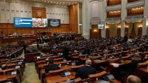 Romanian PM ousted in no-confidence vote, triggering political crisis