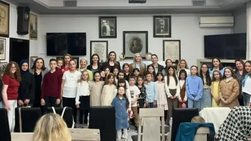 Mother’s Day tradition continues at İskeçe Turkish Union with strong participation