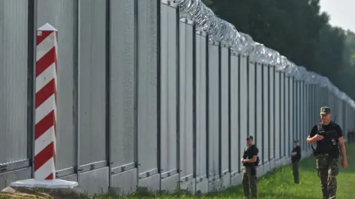 Slovakia closes all border crossings with Ukraine over security concerns