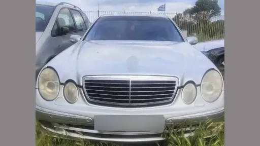 13 people in one car: Smuggler’s luck runs out in northern Greece