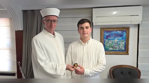 Western Thrace student honored by İskeçe Mufti’s Office after National Adhan Competition success