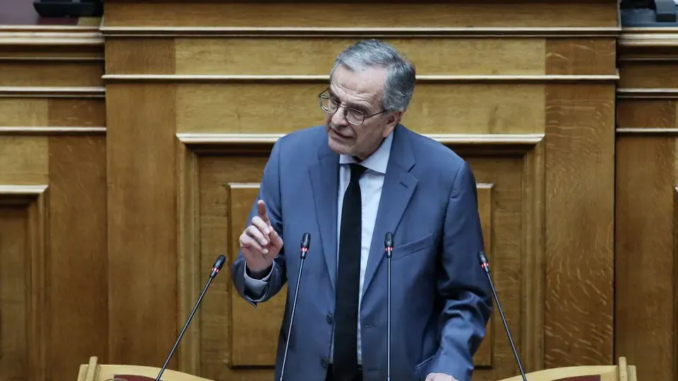 Former PM Samaras blasts government over Turkiye policy and wiretapping scandal