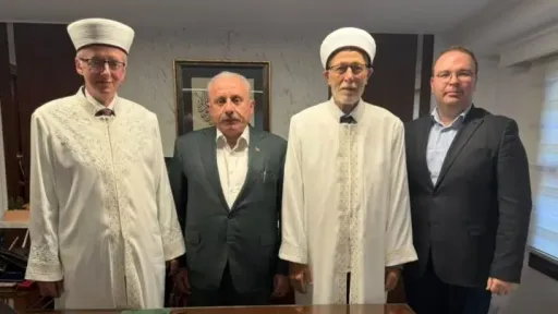 Former Turkish Parliament Speaker Mustafa Şentop visits İskeçe Mufti’s Office in Western Thrace