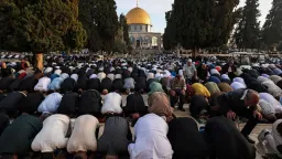 140,000 pray at Al-Aqsa as Eid unfolds amid Gaza war backdrop