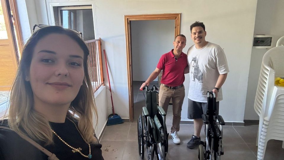 Youth Academics Group donates wheelchairs to two members of Turkish Minority in Western Thrace