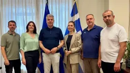 BTAYTD pays official visit to regional governor Christodoulos Topsidis