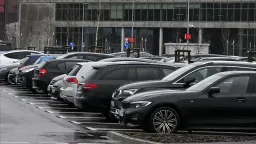 Most Europeans see car ownership as ‘luxury,’ survey shows