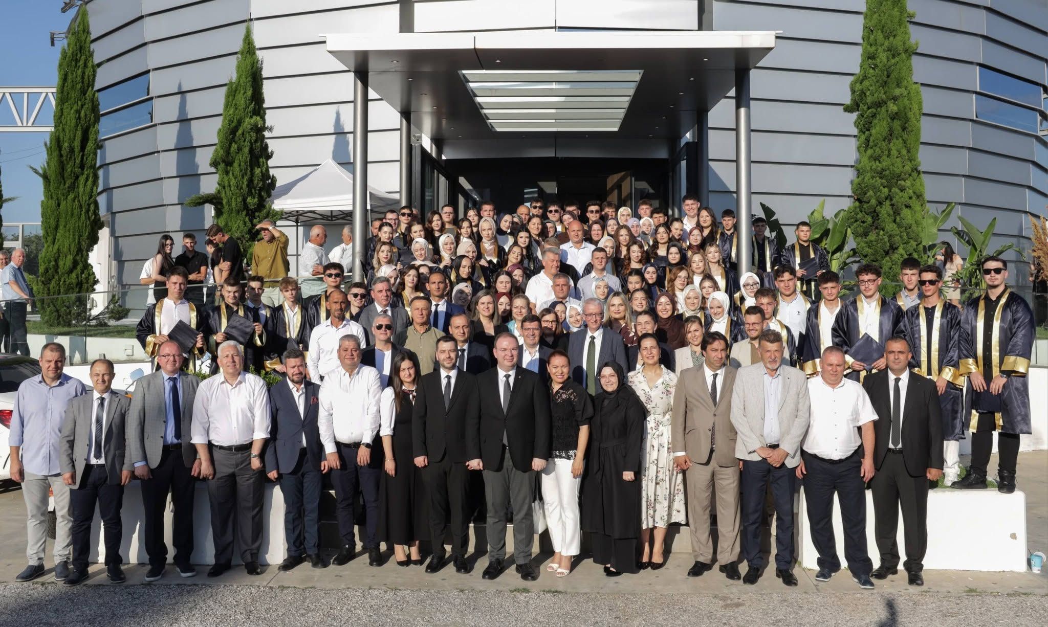 İskeçe Minority High School celebrates 83 graduates in grand ceremony