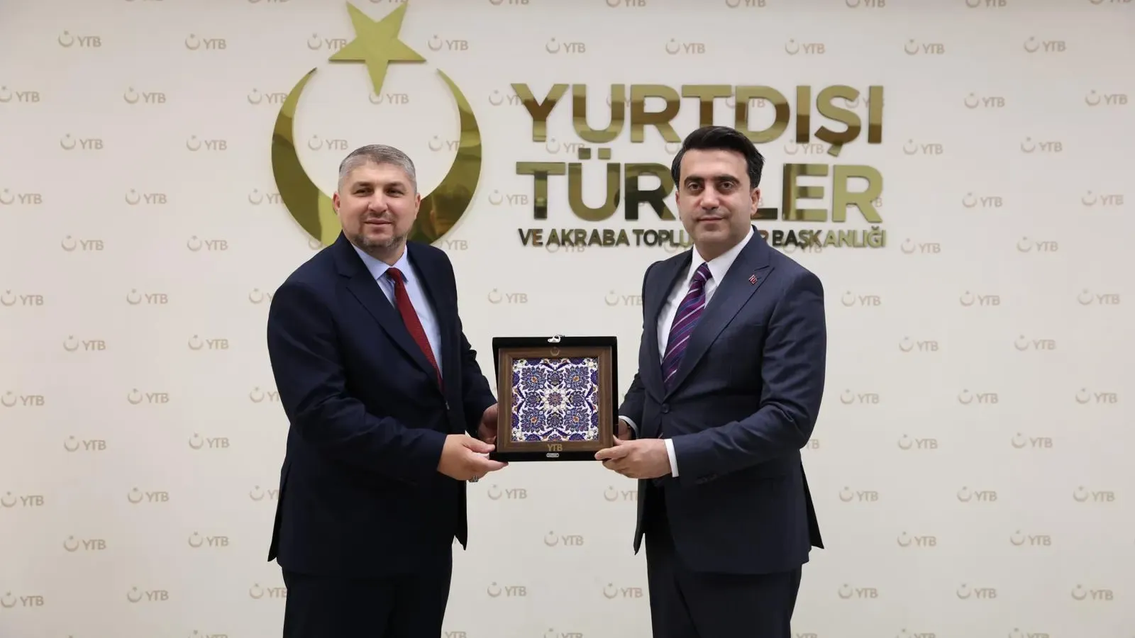 YTB President Abdulhadi Turus congratulates Bulgaria’s newly elected Chief Mufti Ahmed Hasanov