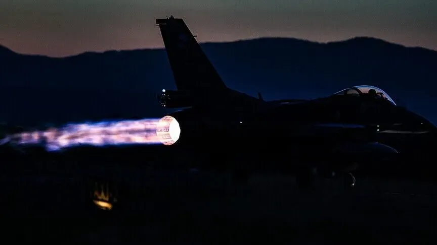 LOT plane lands safely in Bulgaria after hijacking alert