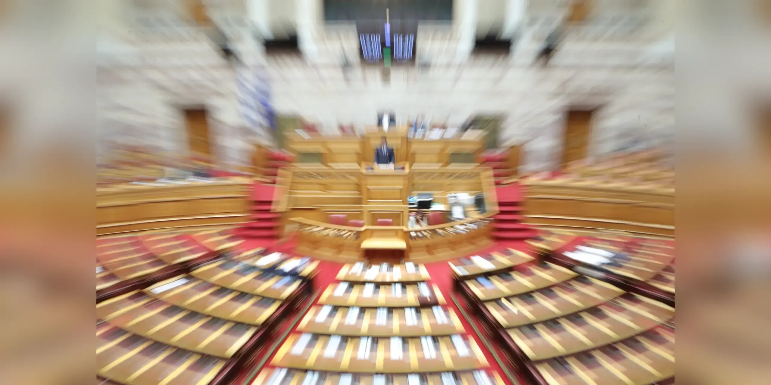 Poll projection suggests new parliamentary seat distribution in Greece