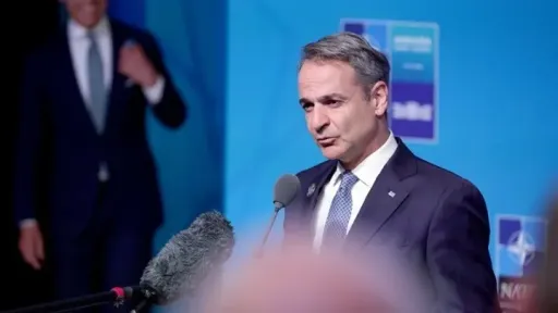 Mitsotakis urges good-neighborly relations at NATO Summit