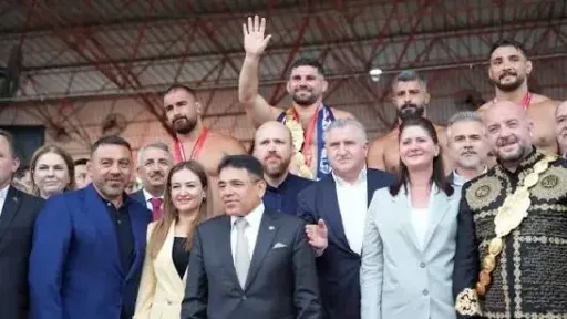 Golden belt returns to Erkan Taş at Kırkpınar