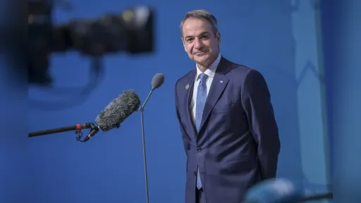 Mitsotakis pledges to continue constructive cooperation with President Erdoğan