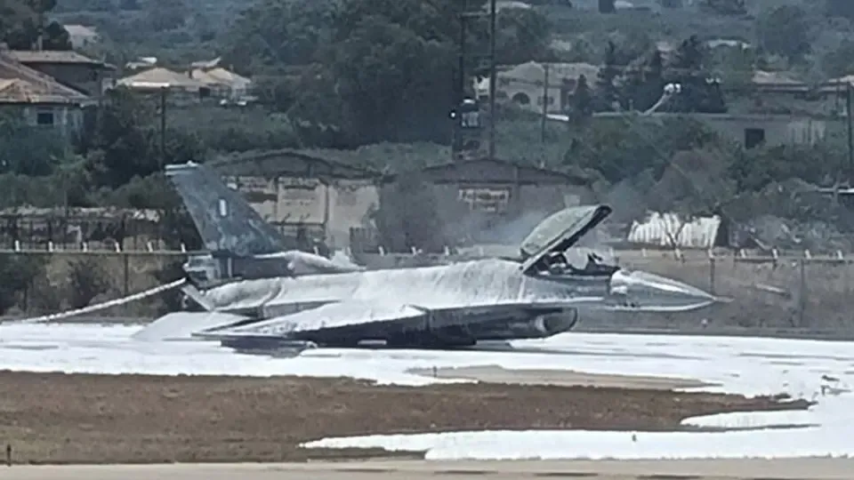 Zakynthos Airport runway closed after F-16 makes emergency landing