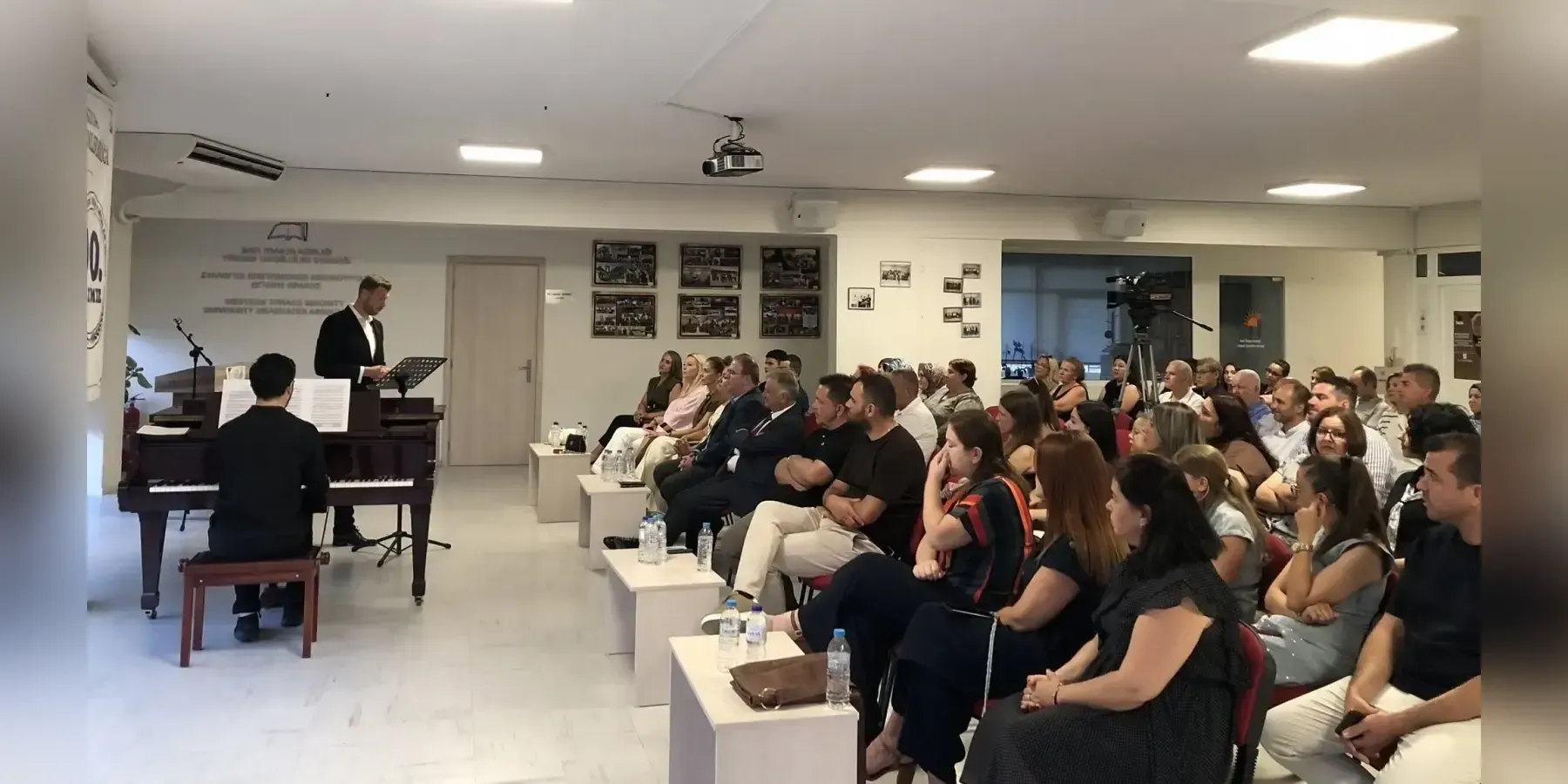 Music lovers gather for an evening of performances in İskeçe