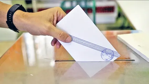 Interview poll shows New Democracy leading by double digits as SYRIZA remains below parliamentary threshold
