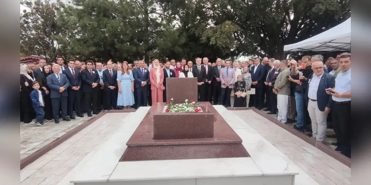 Western Thrace Turkish leader Dr. Sadık Ahmet commemorated with prayers on 31st anniversary