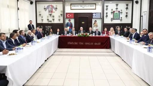 Turkish delegation meets with Western Thrace Turkish Minority representatives