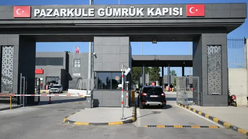 Traffic resumes at Türkiye–Greece border crossings after customs strike ends