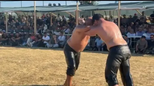 Seven-century-old Seçek wrestling tradition celebrated in Mehrikoz
