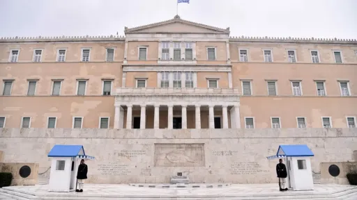 Greece targets 100% debt-to-GDP by 2034